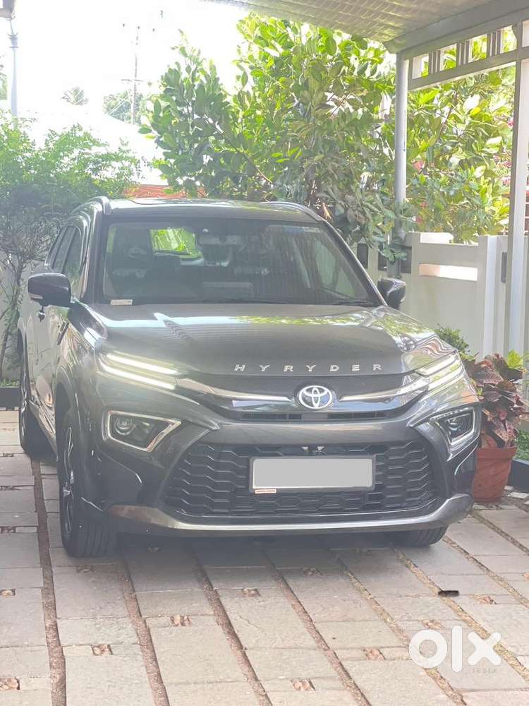 Toyota Urban Cruiser Hyryder 2025 Petrol Hybrid 2000 Km Driven