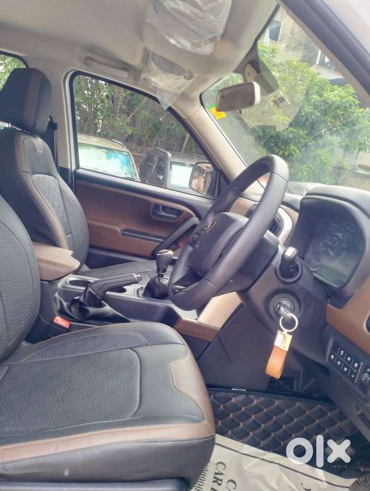 Mahindra Scorpio-n 2.2 Z2 Diesel Mt 7 Str, 2025, Diesel