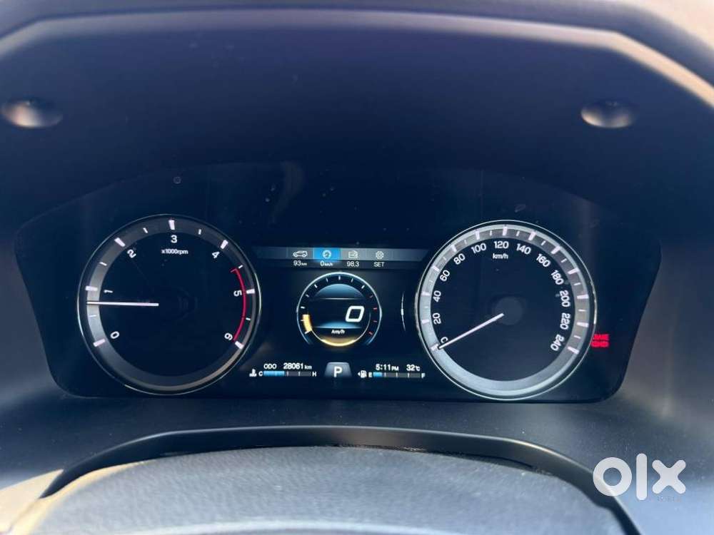 Mahindra Alturas G4 4x2 At, 2022, Diesel