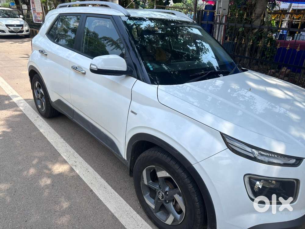 Hyundai Venue Petrol 2019