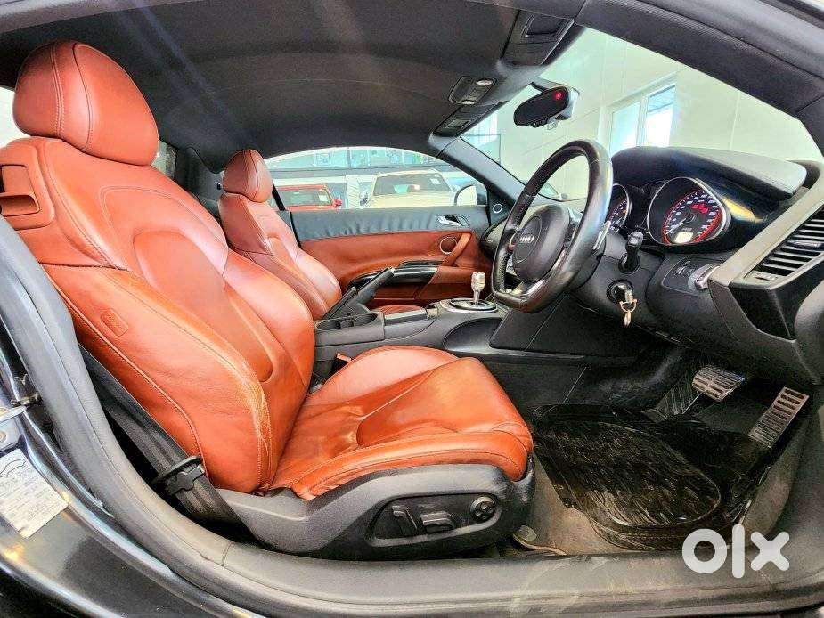 Audi R8 5.2 V10 Spyder, 2011, Petrol