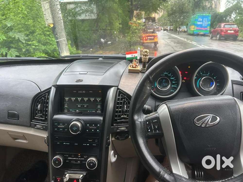 Mahindra Xuv500 W8 2016  Powerful Suv  Luxury Feel
