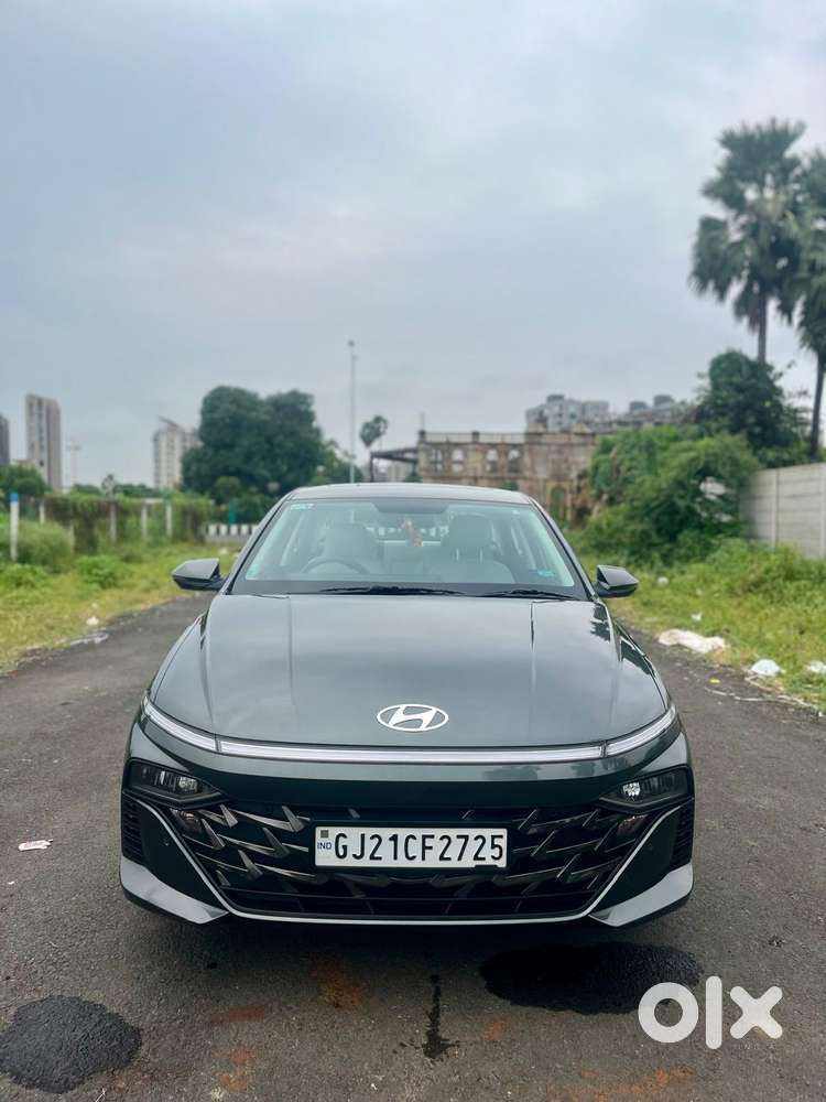 Hyundai Verna Sx Petrol At, 2025, Petrol