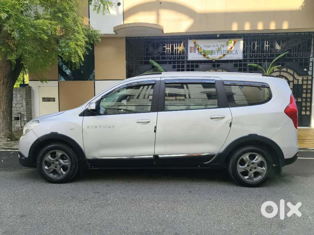 2016 Single Owner Renault Lodgy 110ps 7 Seater Rxz Diesel Top Model