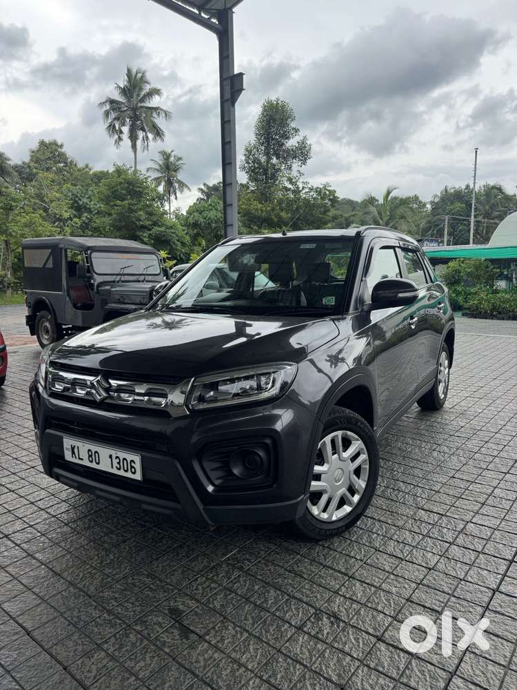 Maruti Suzuki Brezza Vxi At, 2021, Petrol