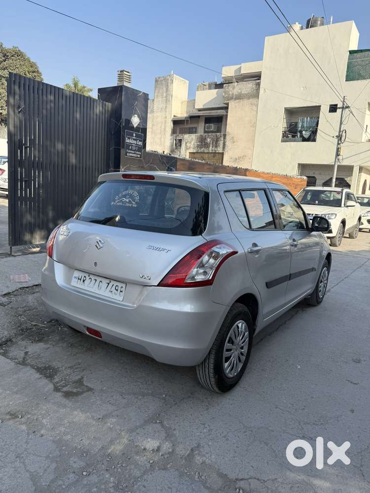 Maruti Suzuki Swift Vxi Optional, 2017, Petrol