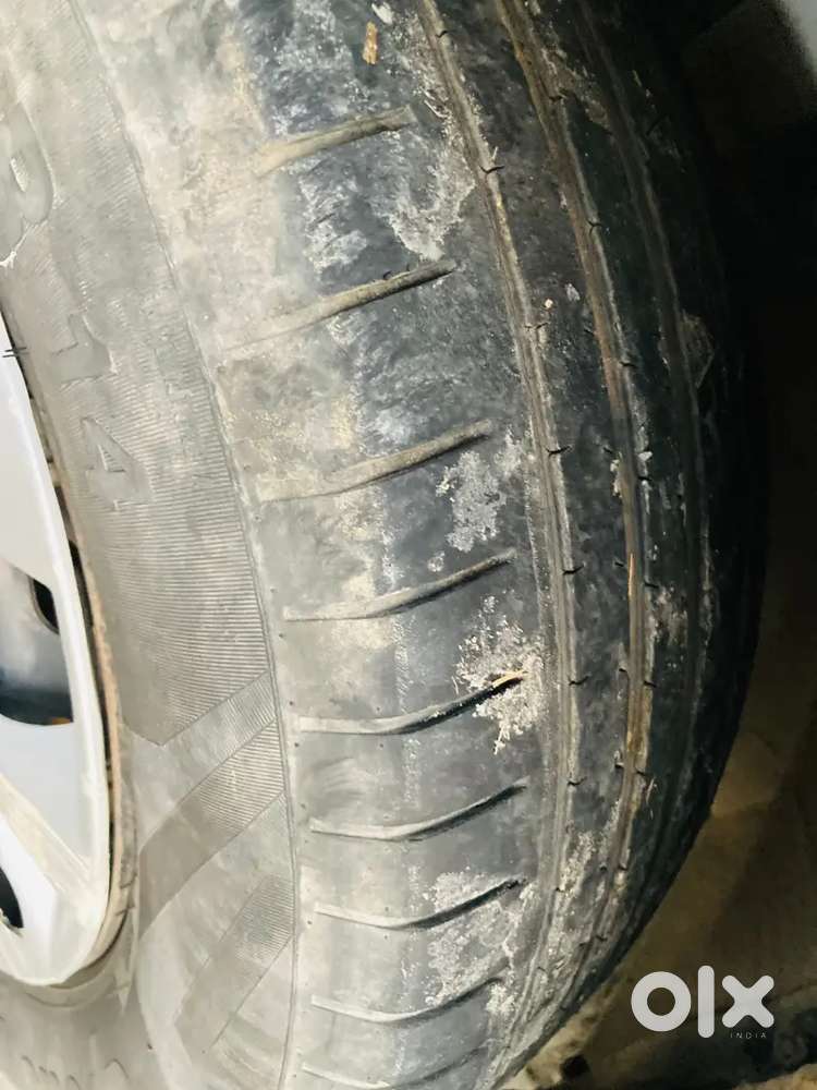 Mahindra Kuv 100 2016