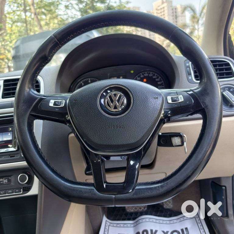 Volkswagen Vento 1.2 Tsi Highline At, 2017, Petrol