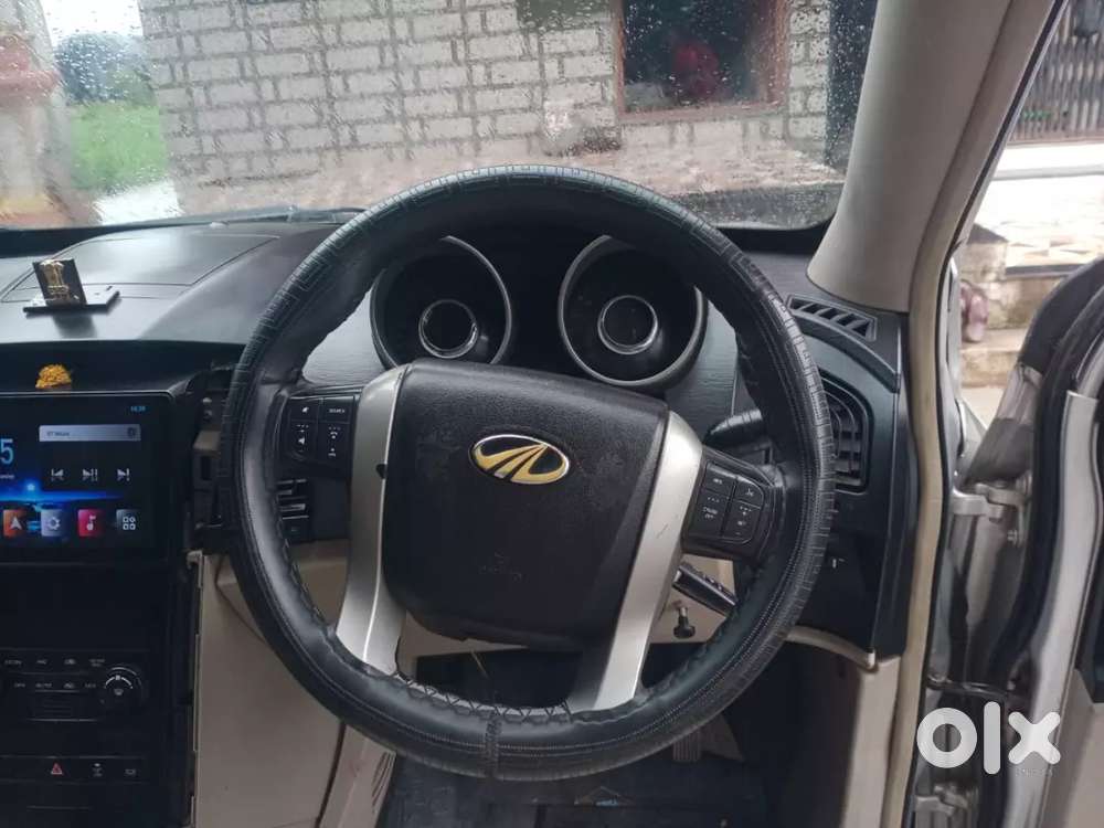 Mahindra Xuv500 2016 Diesel 150000 Km Driven