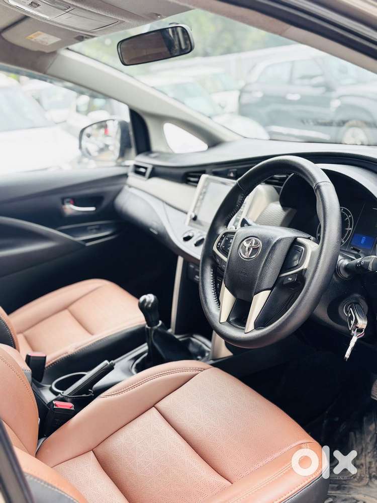 Toyota Innova Crysta 2.4 G Plus Mt 7 Str, 2021, Diesel