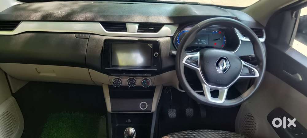 Renault Triber Rxz, 2024, Petrol