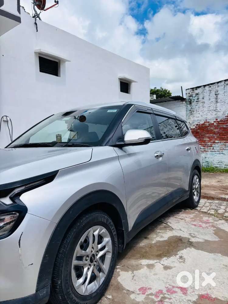 Kia Carens Luxury 7 Str 2024