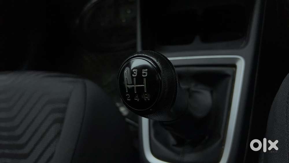 Maruti Suzuki Swift 2018 Vxi, 2022, Petrol