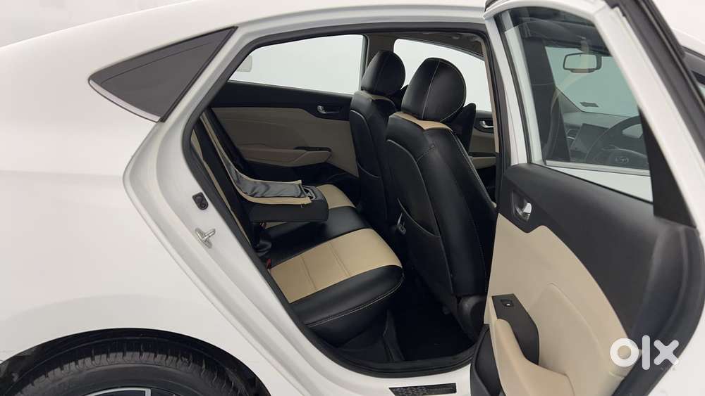 Hyundai Verna 1.5 Sx (o) Vtvt Ivt, 2022, Petrol