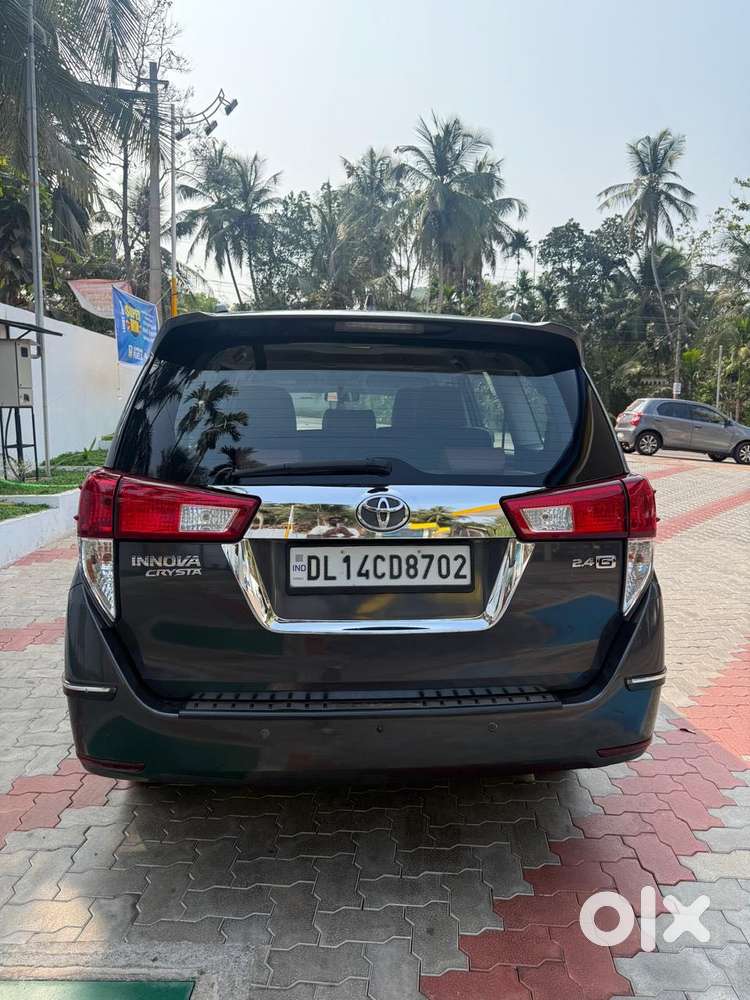 Toyota Innova Crysta 2.4 G Mt 7 Str, 2018, Diesel
