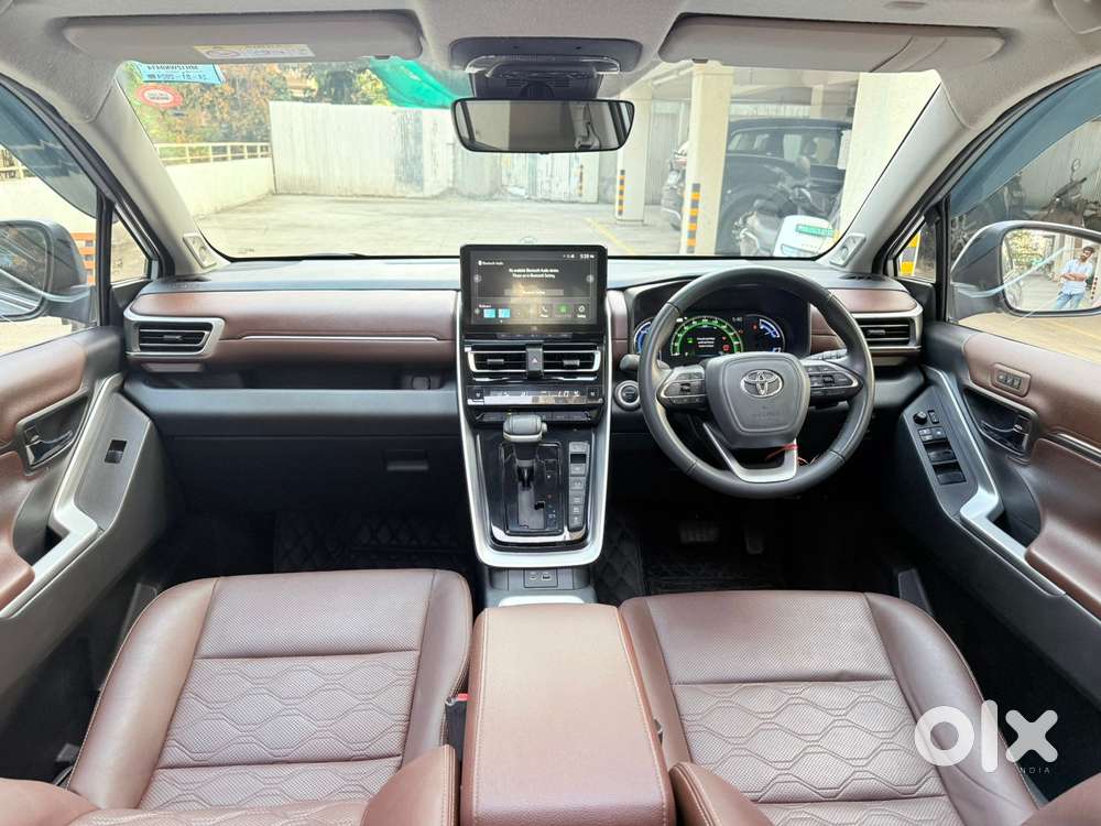 Toyota Innova Hycross 2.0 Zx (o) Hybrid 7 Str, 2024, Petrol