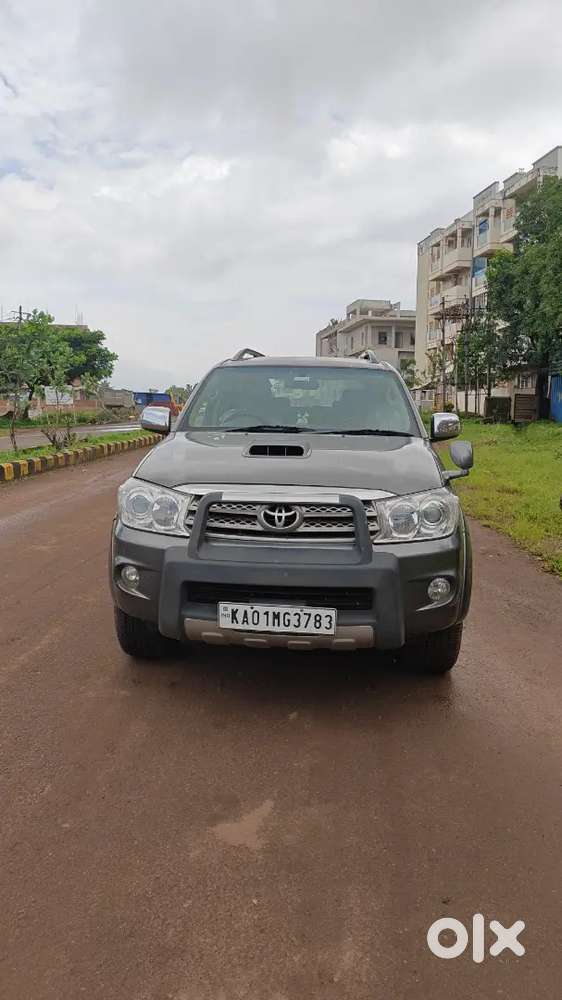 Toyota Fortuner 2011 Diesel