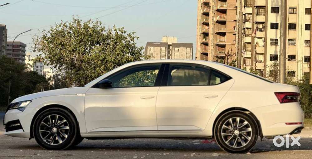 Skoda Superb [2020-ongoing] 1.8 Sportline, 2020, Petrol