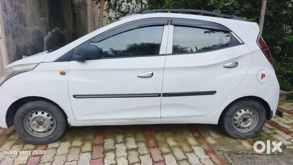 Hyundai Eon Magna + 2015