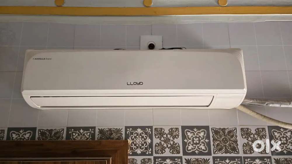 Lloyd 1.5ton 3 star AC