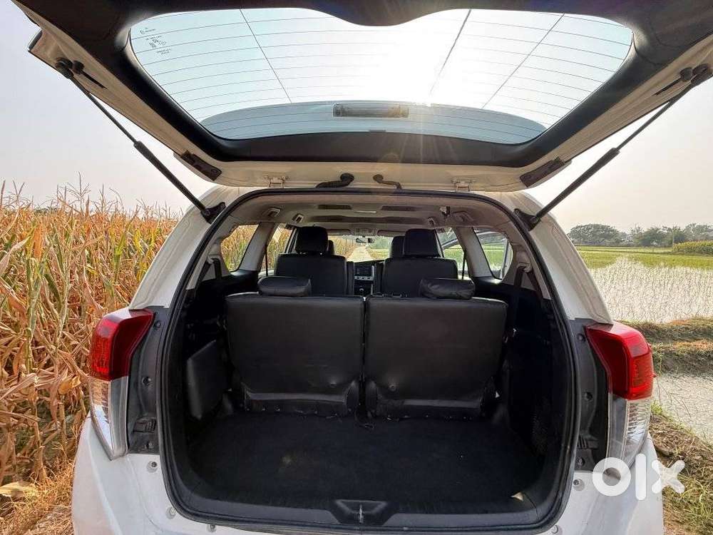 Toyota Innova Crysta 2.4 G Mt 8s, 2020, Diesel