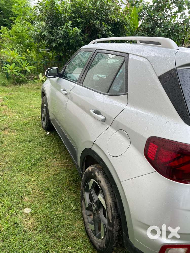 Hyundai Venue Petrol 2019