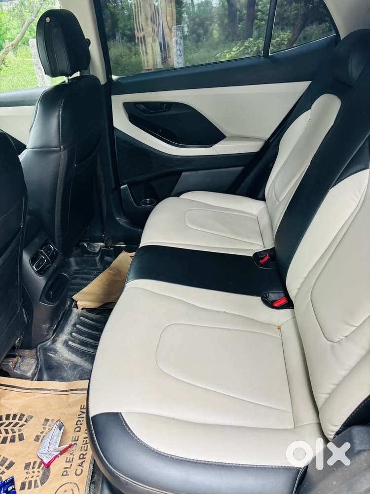 Hyundai Petrol Manual 2022