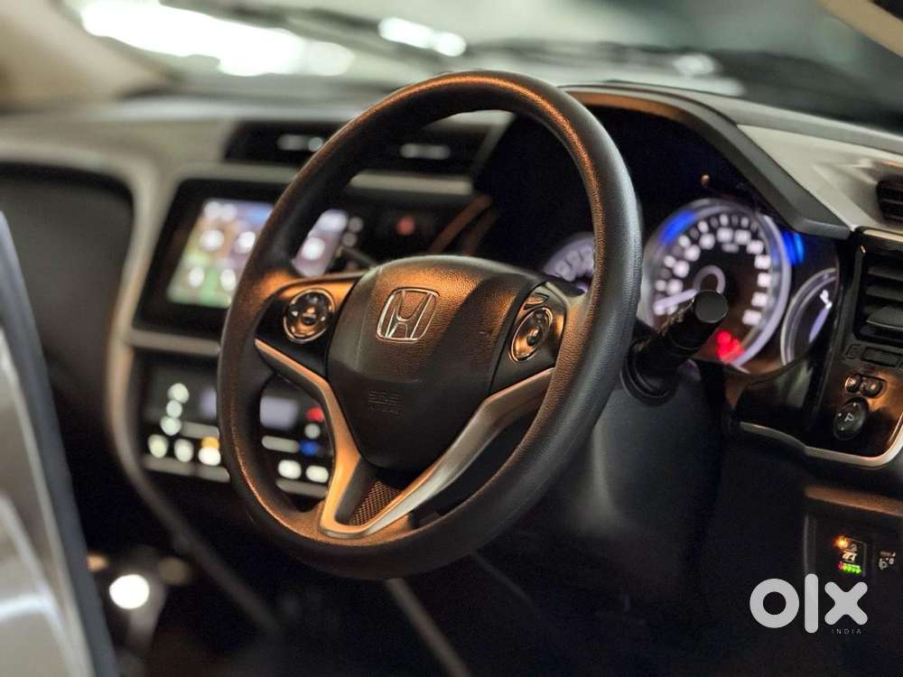 Honda City 1.5 V Cvt I-vtec Mt, 2022, Petrol