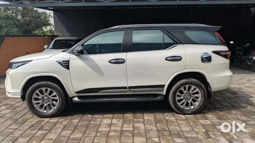 Toyota Fortuner 2022 Diesel 42000 Km Driven Automatic