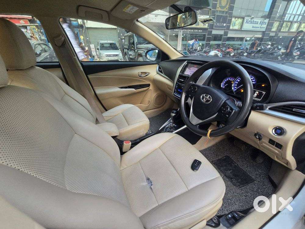Toyota Yaris Vx Cvt, 2020, Cng & Hybrids
