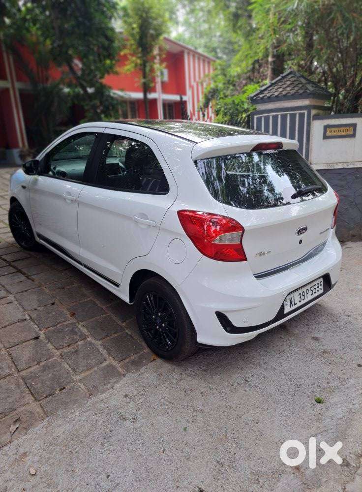 Ford Figo Titanium Blu, 2019, Petrol