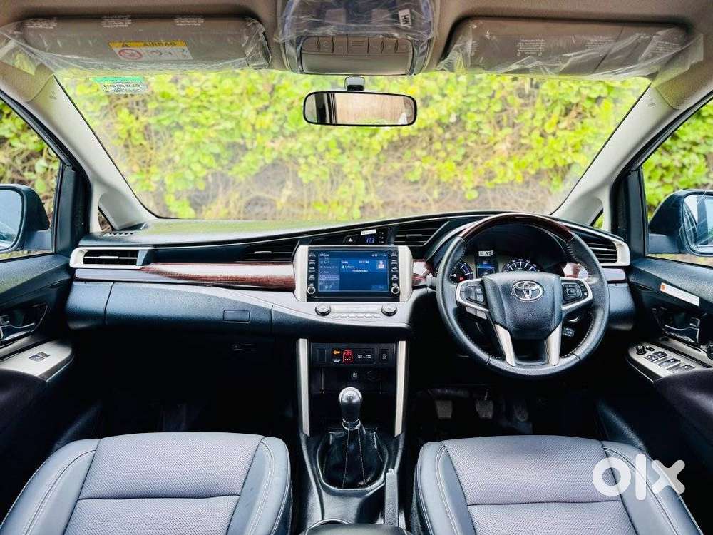 Toyota Innova Crysta 2.4 G Mt, 2026, Diesel