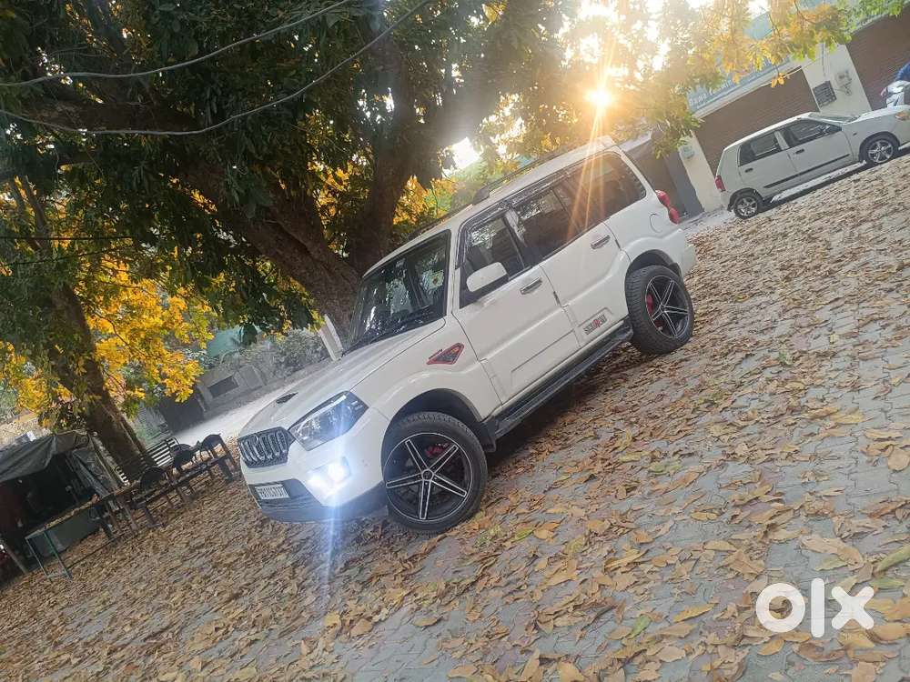 Mahindra Scorpio S10 2017 Diesel 93000 Km Driven