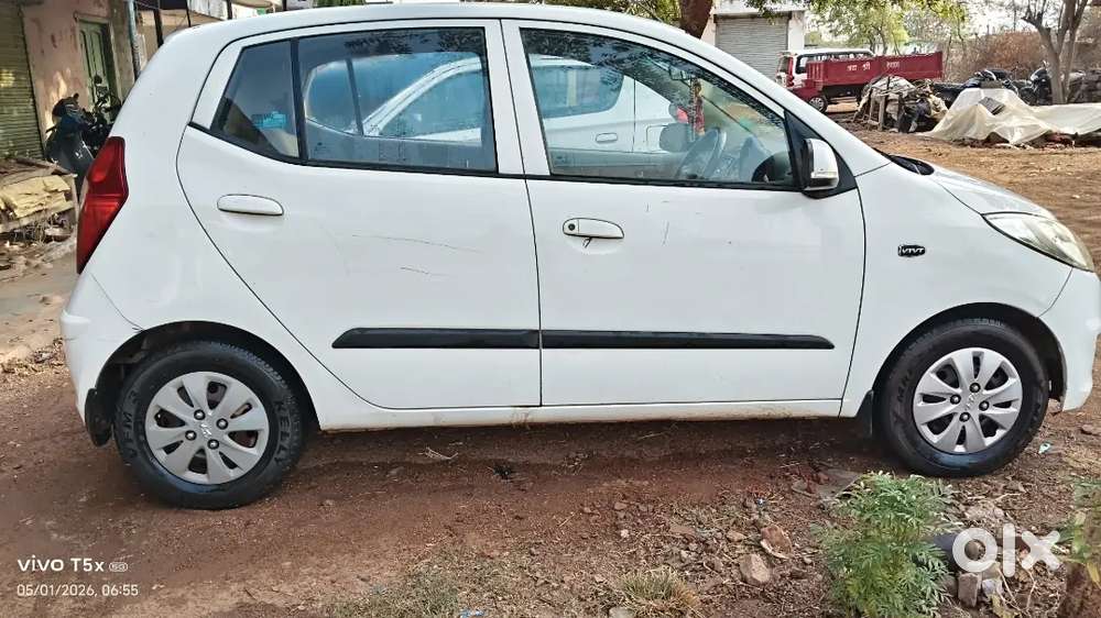 Hyundai I10 2015 Petrol 52000 Km Driven