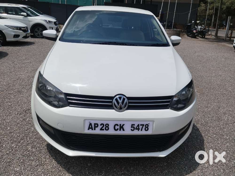 Volkswagen Polo Petrol Highline 1.2l, 2013, Petrol