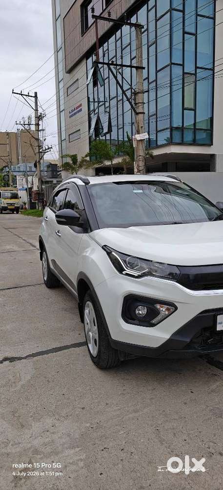 Tata Nexon 1.2 Revotron Xma Amt (s), 2022, Petrol