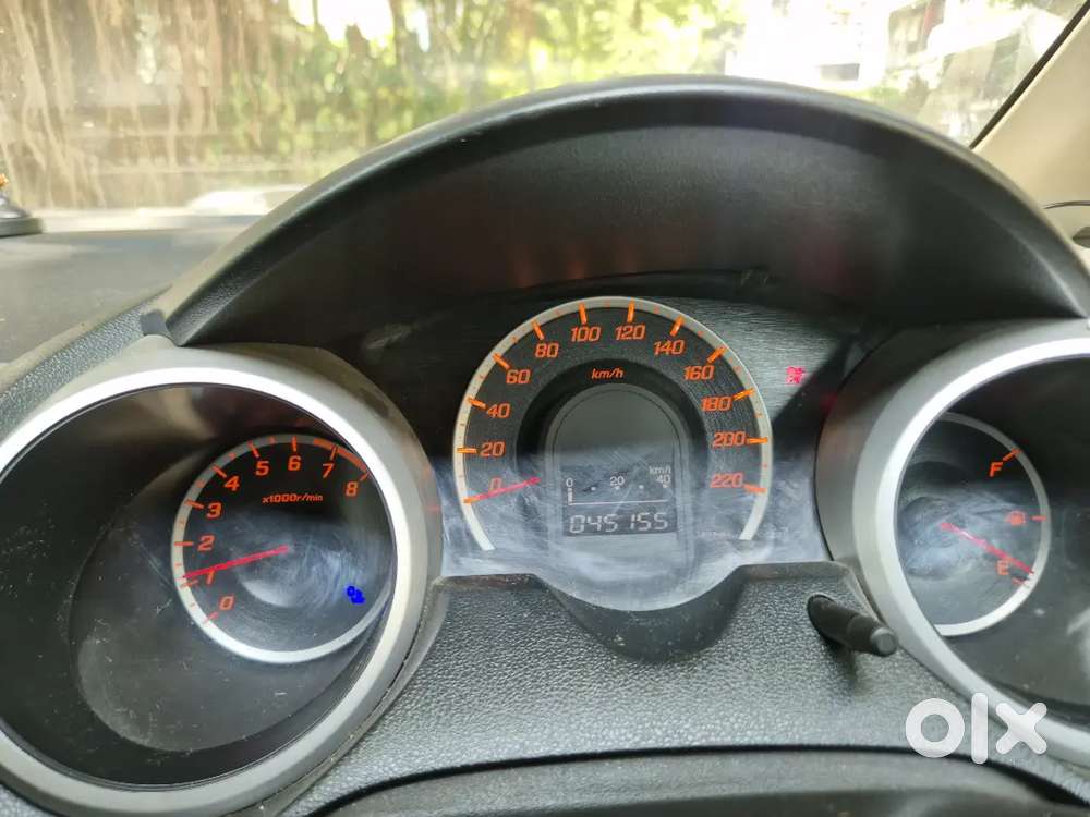 Honda Jazz 1.2 Zx 2011( All Paper Clear Upto 2031)
