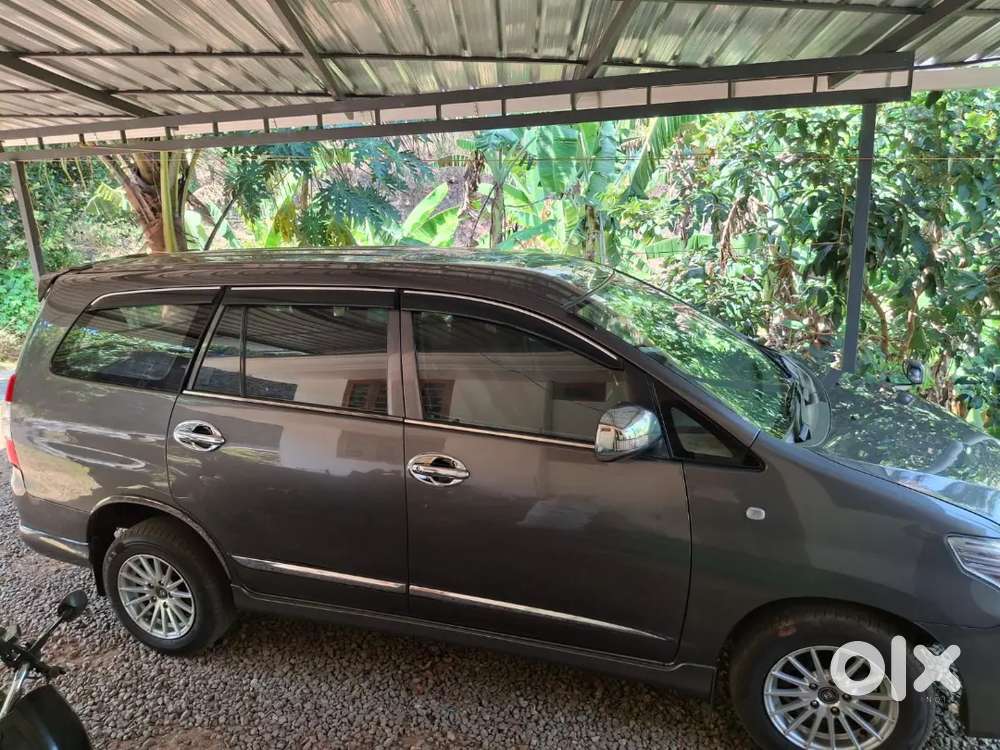 Toyota Innova Diesel 7 2013