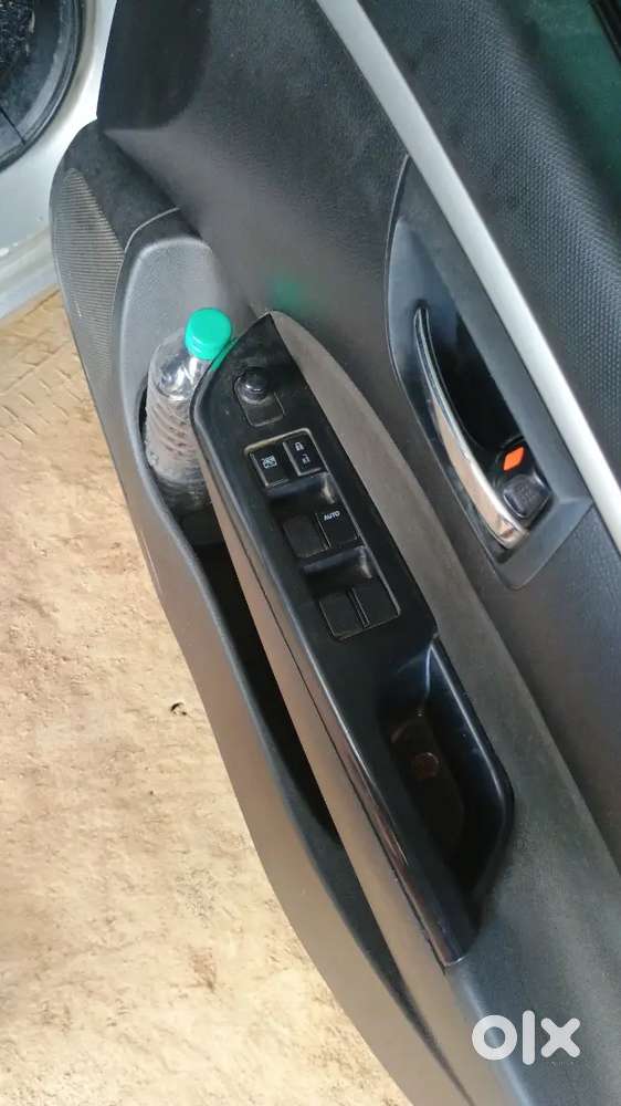Maruti Suzuki Swift Dzire 2012 Diesel Manual