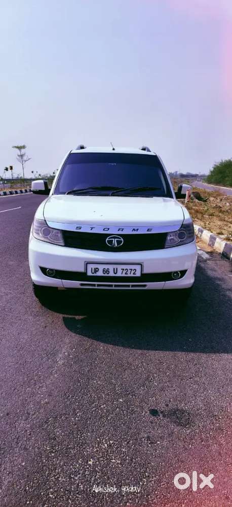 Tata Safari Storme 2017 Diesel 93250 Km Driven 3rd Owner Ac Me Kaam Ha