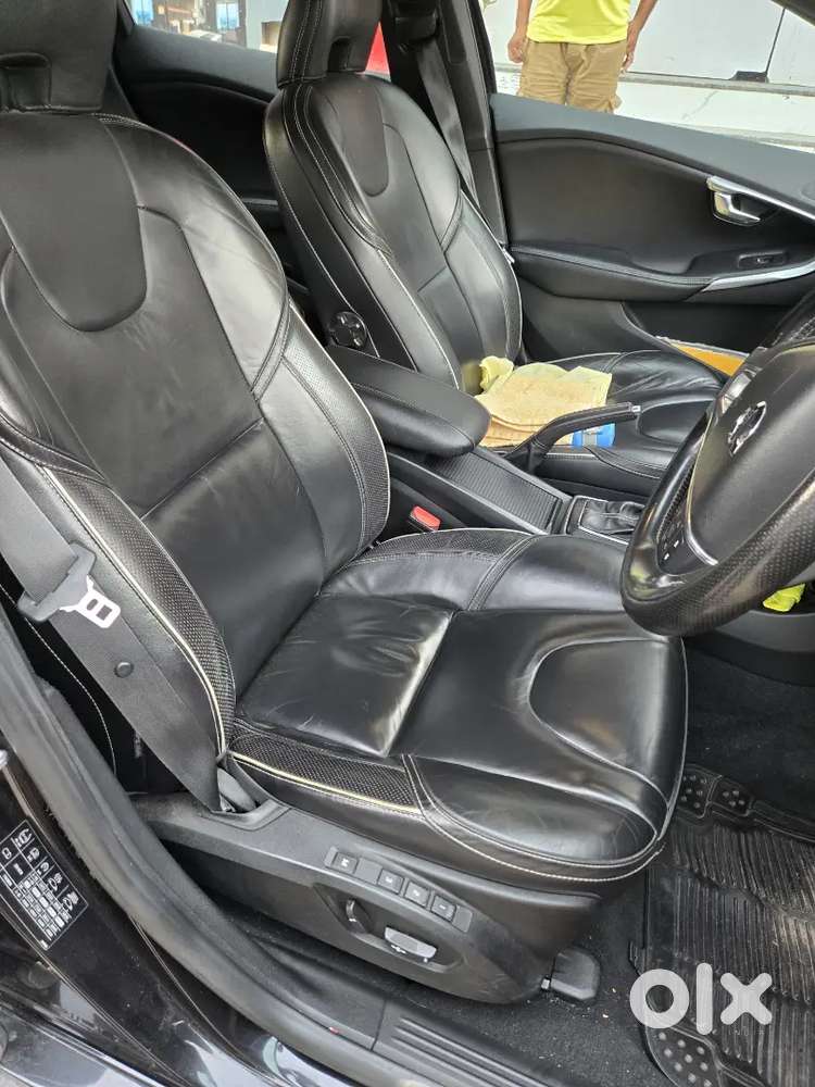 Volvo V40 Diesel Automatic 2018 Car