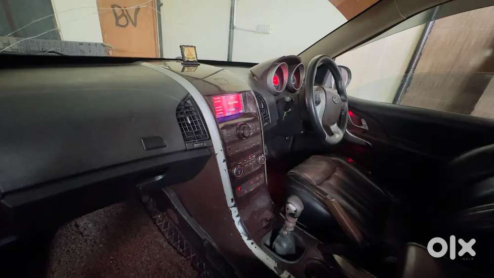 Mahindra Xuv500 W8