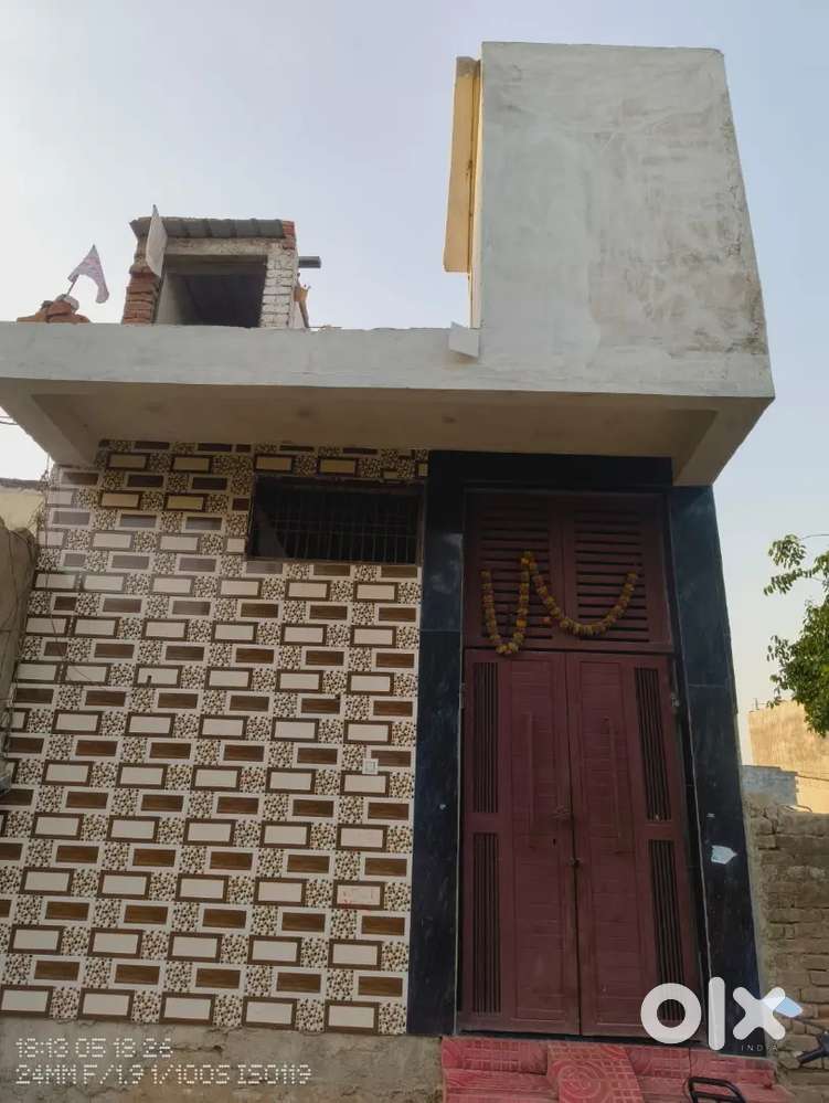Ghar bechna
