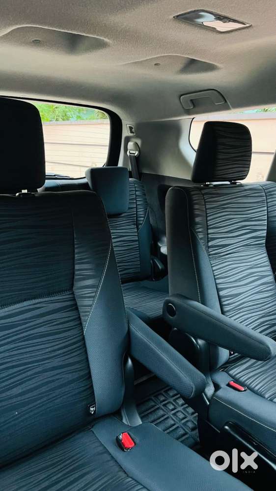 Toyota Innova Crysta 2018 Diesel Manual