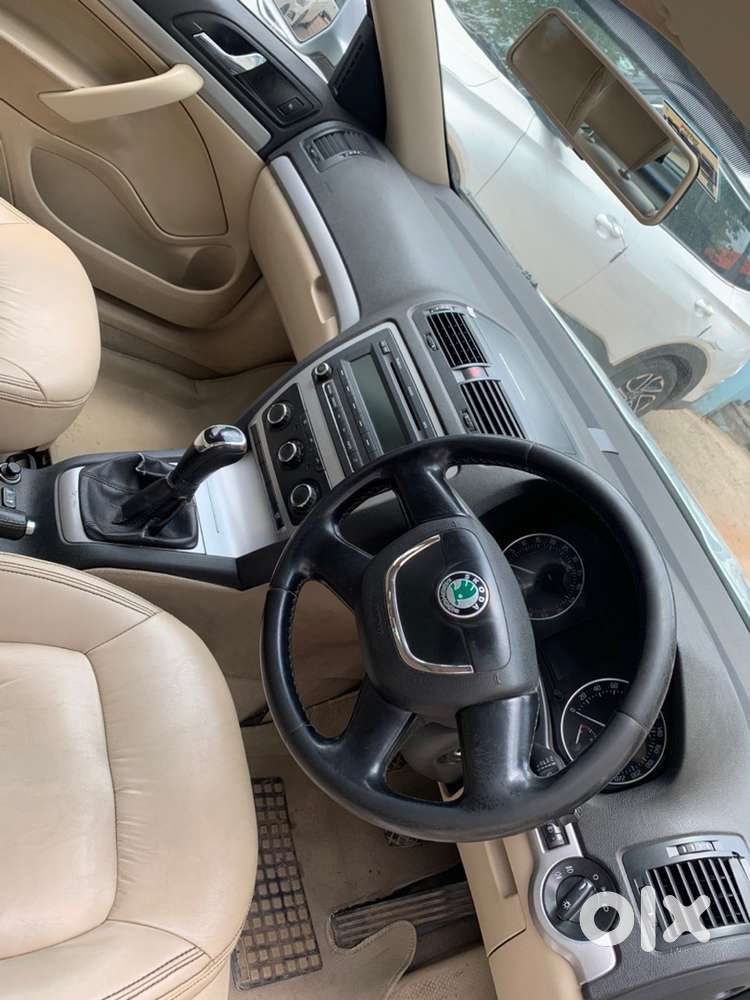 Skoda Laura Diesel 2011 Insurance Valid