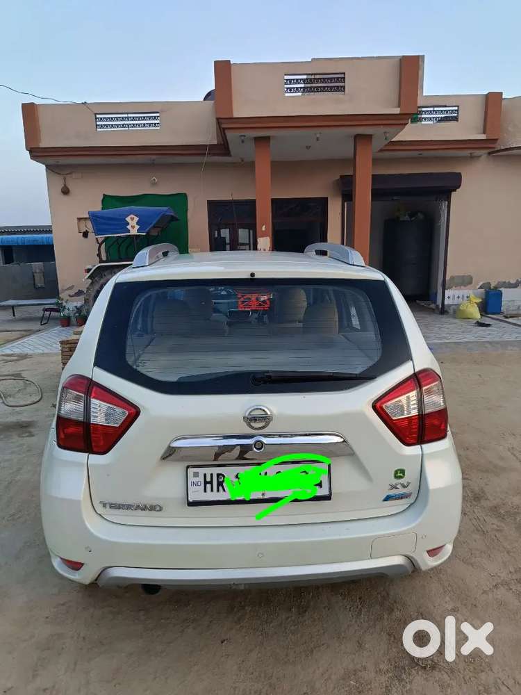 Nissan Terrano 2013 Diesel 74000 Km Driven
