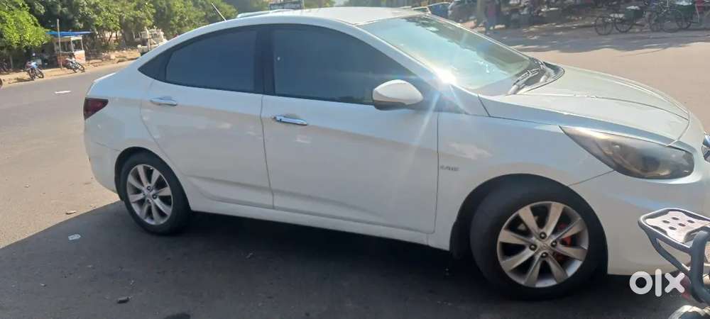 Hyundai Verna 2011 Disember.  Diesel Well Maintained Mint Condition