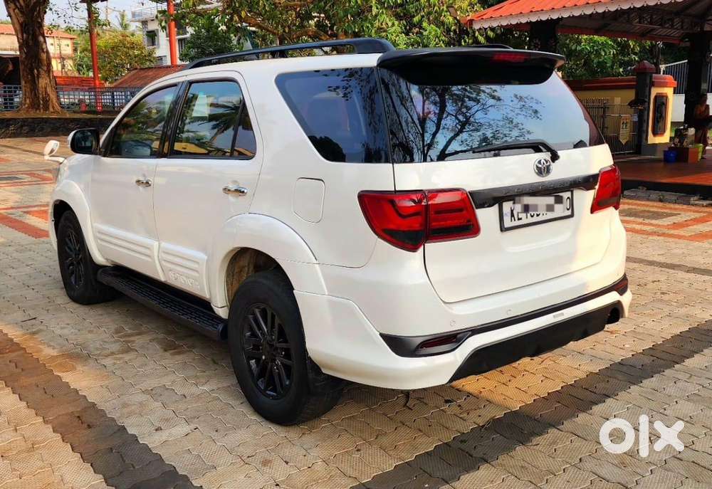 Toyota Fortuner Automatic 2013