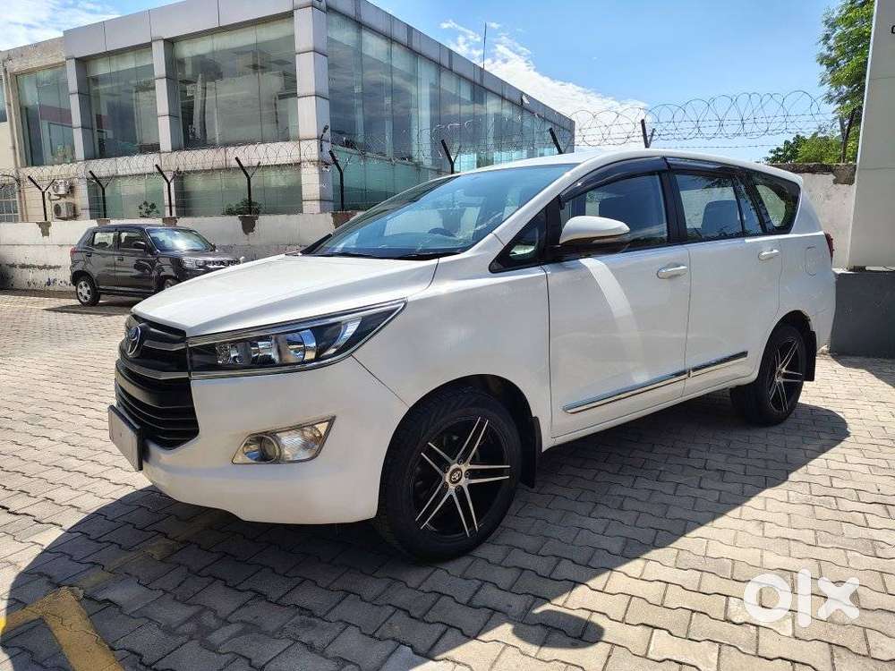 Toyota Innova Crysta 2.4 G Mt, 2019, Diesel