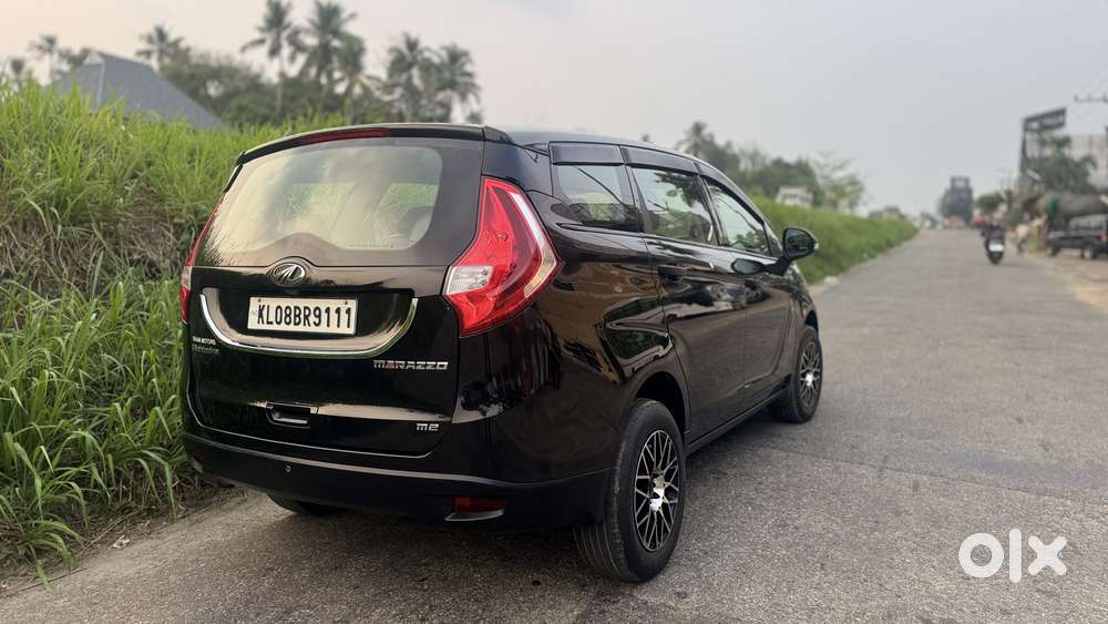 Mahindra Marazzo M2, 2016, Diesel